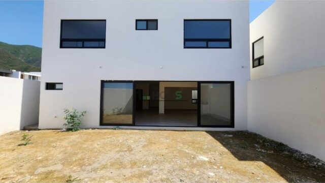 CASA NUEVA EN BOSQUES DE LAS MISIONES SECTOR ENCINO 7