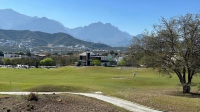 RESIDENCIA EN VENTA LA HERRADURA 3